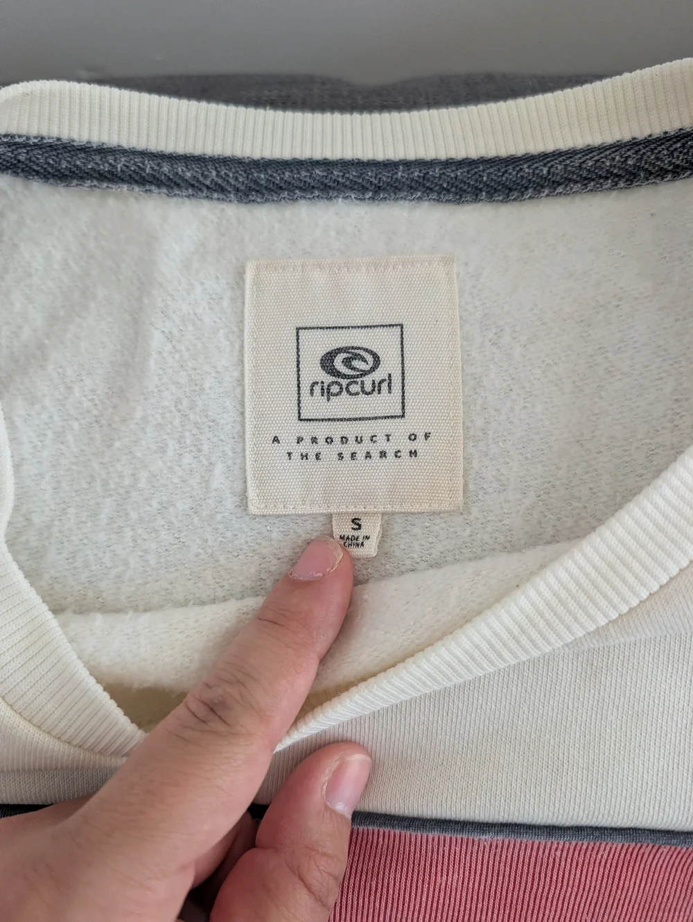 2 x Rip Curl Cream Golden State Sweatshirts - Picture 4 of 9